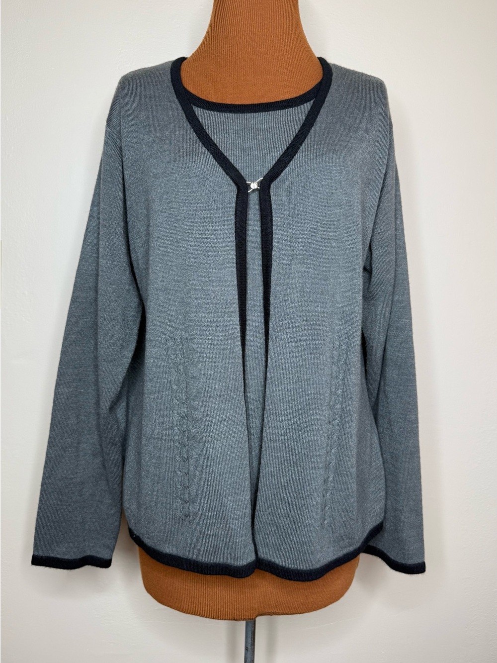 Sag Harbor Gray Cardigan with Shell Black Trim and Decorative Clasp Size Large